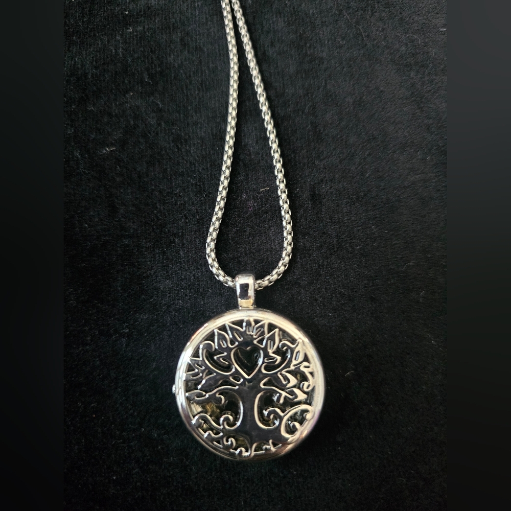 Silver Tree of Life Pendant Necklace Stainless Steel Scene Diffuser